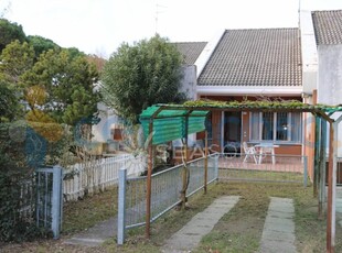 Villa in vendita in Via Lira, San Michele Al Tagliamento