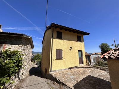 Casa singola in vendita a Coli Piacenza San Cecilia