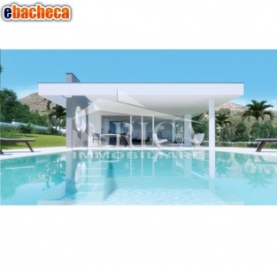 Villa con giardino in..