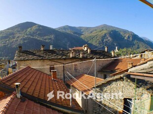 appartamento in vendita a Pont Canavese