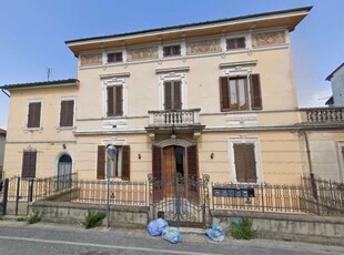 Appartamento in Via Francesca Nord 103, Monsummano Terme, 6 locali