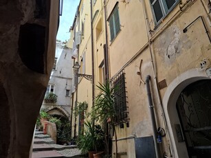 Appartamento in Via Romolo Moreno, 28, Sanremo (IM)