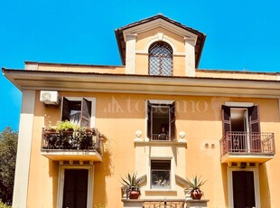 Casa a Roma in Via delle Benedettine, Monte Mario