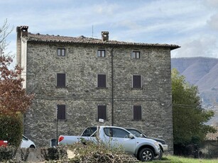 Casa indipendente in vendita a Castiglione Di Garfagnana