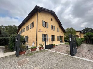 Casa indipendente in vendita a Modena