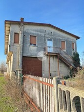 Casa indipendente in vendita a Rodigo