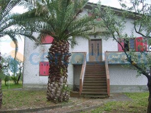 Casa semi indipendente in vendita a Santa Maria A Monte