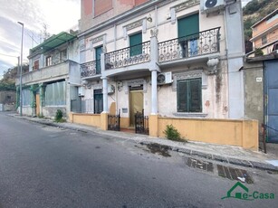 Casa semindipendente in Via Comunale, Messina, 2 locali, 1 bagno