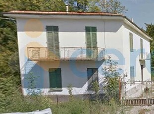 Casa singola da ristrutturare in vendita a Mondovi'