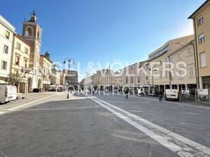 Negozio in affitto a Rimini