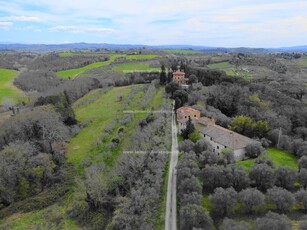 Palazzo / Stabile in vendita a Castelfiorentino