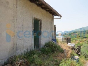 Rustico casale da ristrutturare, in vendita in Via Ballo Pianogrande, Zafferana Etnea