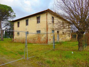 Rustico / Casale in vendita a Castelfiorentino