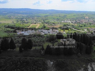 Rustico / Casale in vendita a Castelfiorentino