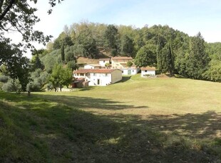 Rustico in vendita a Pescia