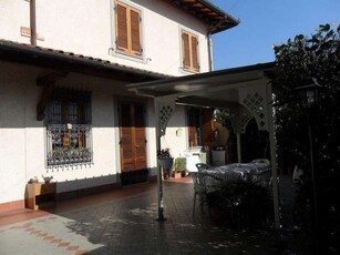 Villa Bifamiliare in vendita a Forte dei Marmi