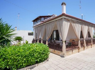 Villa con giardino a Bari