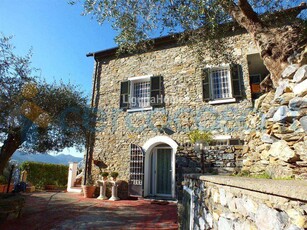 Villa in ottime condizioni, in vendita in Strada Provinciale Crocetta-caso 90, Alassio