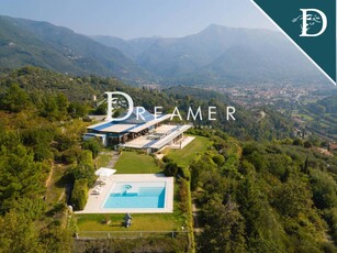 Villa in vendita a Camaiore