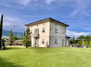 Villa in vendita a Capannori