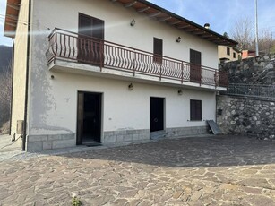Villa in vendita a Castelnuovo Di Garfagnana