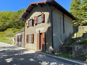 Villa in vendita a Castiglione Di Garfagnana