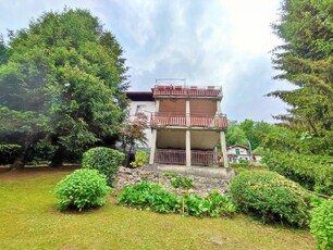 Villa in vendita a Centro Valle Intelvi