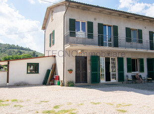 Villa in vendita a Magione - Zona: Sant'Arcangelo