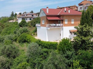 Villa in vendita a Mentana