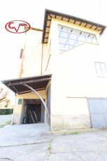Villa in vendita a Montevarchi - Zona: Levanella