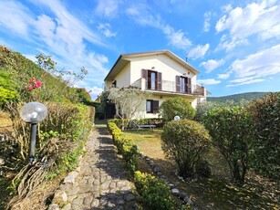 Villa in vendita a Perugia