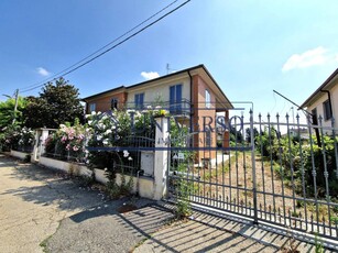 Villa in vendita a Sale