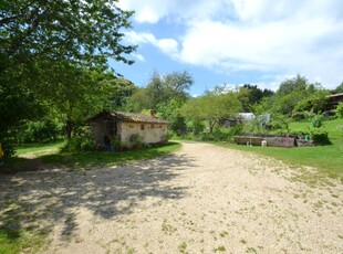 Villa singola a Valdagno, 8 locali, 1 bagno, garage, 457 m², camino