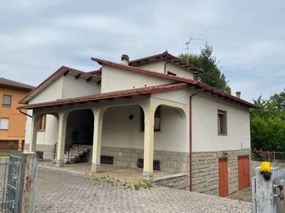 Villa in zona Pian di Setta a Grizzana Morandi