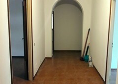 Appartamento con terrazzo, Carrara fossola