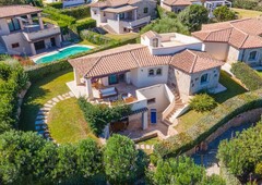 Villa in vendita 4 Stanze da letto a San Teodoro