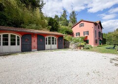 Villa in vendita 5 Stanze da letto a Lucca