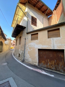 Casa indipendente con terrazzo a Candia Canavese