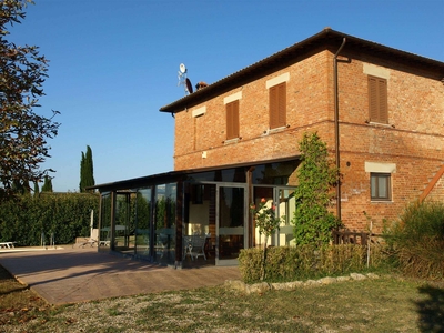 Casa semi indipendente in vendita a Siena Salteano