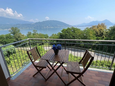 Ortensia house with lake view and garden in Baveno