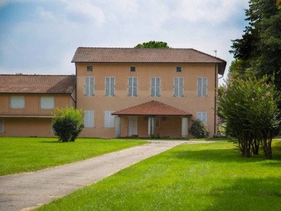 Tenuta-complesso in vendita a Ozzero Milano Soria