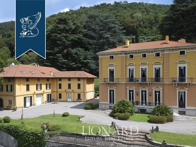 Villa in vendita 7 Stanze da letto a Bergamo