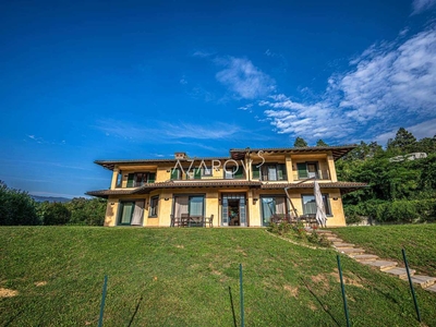 Villa in vendita 7 Stanze da letto a Castelnuovo Di Garfagnana