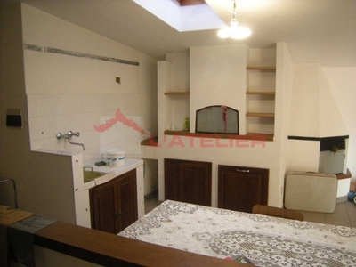 Appartamento a Civitella in Val di Chiana, 8 locali, 3 bagni, 250 m²