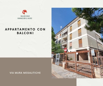 Appartamento ad Altamura, 5 locali, 2 bagni, 100 m², 2° piano