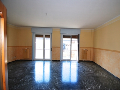 Appartamento ad Avellino, 5 locali, 2 bagni, 204 m², 3° piano