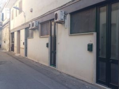 Appartamento in Affitto a Lecce Corte Maternità infanzia