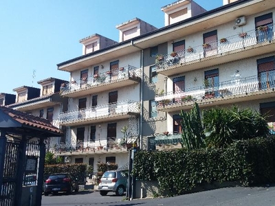 Appartamento in Vendita a Aci Sant'Antonio Via Stazzone