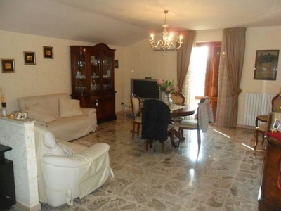 Appartamento in Vendita a Avellino Via De Venuta
