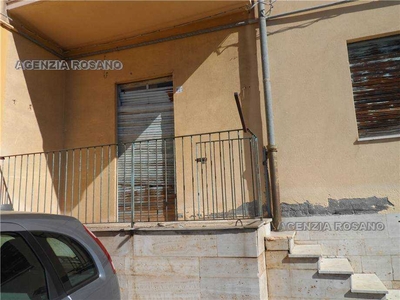 Appartamento in Vendita a Biancavilla Via Filippo Turati, 51